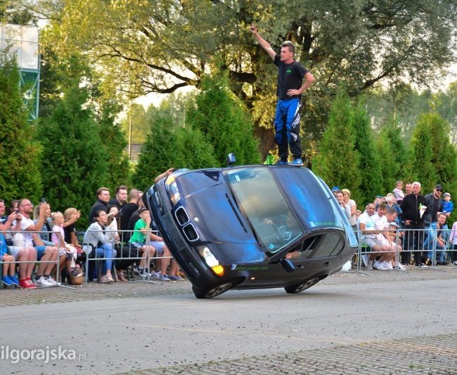 monster truck show w suwalkach niezapomniane widowisko pelne adrenaliny 13