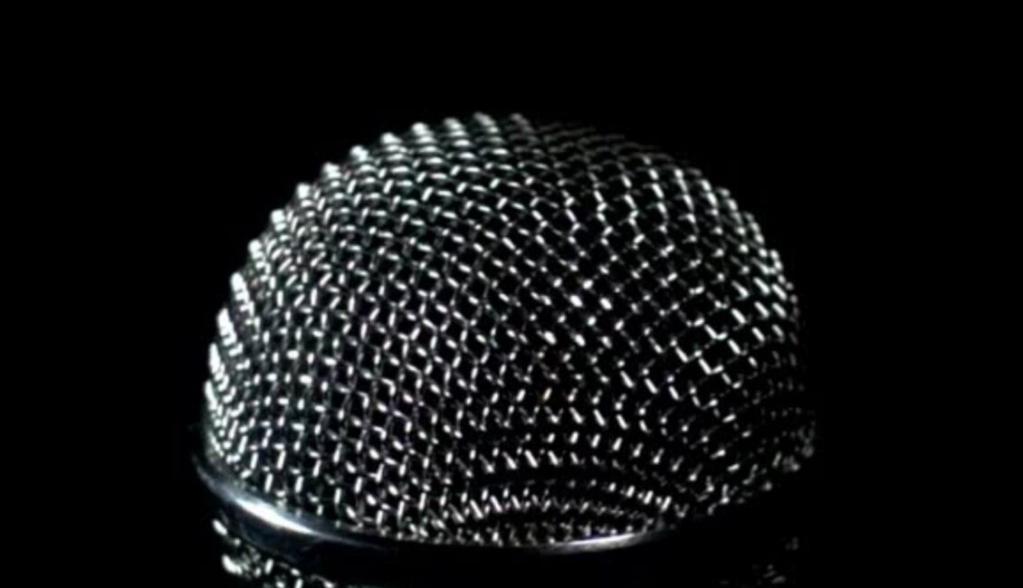 karaoke biesiada przy stole