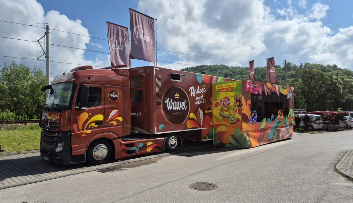 Wawel Truck w Suwałkach! Czekoladowa ciężarówka zaprasza na słodką przygodę podczas Air Show wawel truck w suwalkach 07