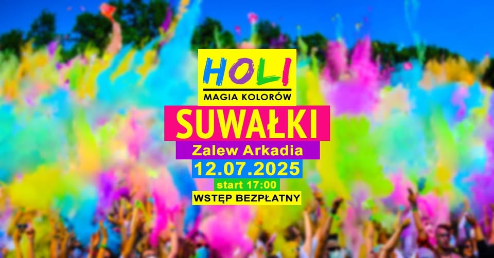 Ludzie obrzucają się kolorowymi proszkami Holi na imprezie plenerowej
