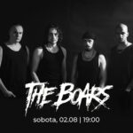 Zespół The Boars grający koncert na scenie plenerowej