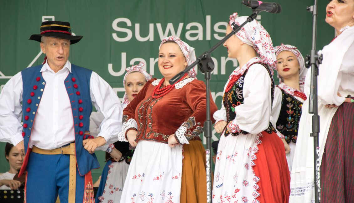 Suwalski Jarmark Folkloru i Smaku 2025 – sobota pełna tradycji i muzyki suwalski jarmark folkloru i smaku 2025 sobota pelna tradycji i muzyki 22