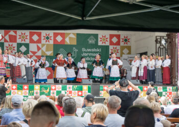 suwalski jarmark folkloru i smaku 2025 sobota pelna tradycji i muzyki 32