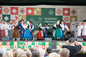 suwalski jarmark folkloru i smaku 2025 sobota pelna tradycji i muzyki 33