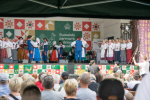 suwalski jarmark folkloru i smaku 2025 sobota pelna tradycji i muzyki 34