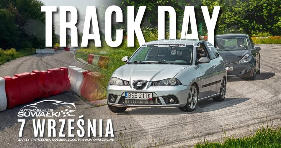 Tor wyścigowy w Suwałkach z samochodami uczestniczącymi w Track Day