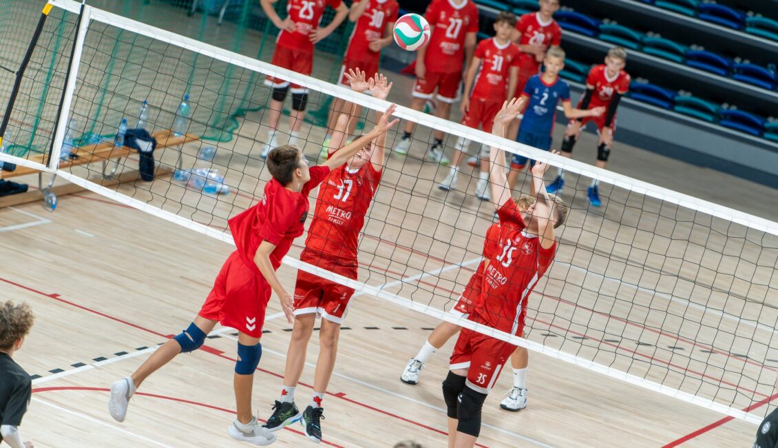 Turniej młodzików i kadetów w Suwałkach – sportowa rywalizacja w Suwałki Arenie turniej mlodzikow i kadetow w suwalkach sportowa rywalizacja w suwalki arenie