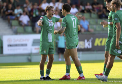 gks belchatow najblizszy rywal wigier suwalki w 3 lidze