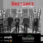 Muzycy zespołu Breakout na tle plakatu koncertowego