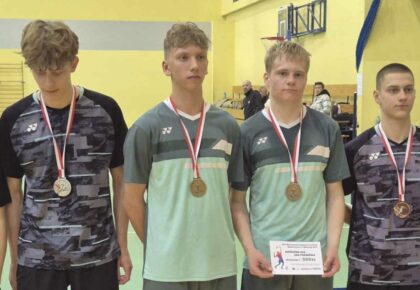piec medali suwalskiego klubu badmintona na xxii warszawskim otwartym festiwalu