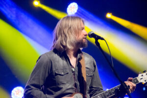 The Steepwater Band 28