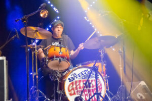 The Steepwater Band 30