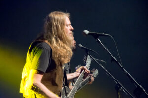 The Steepwater Band 34