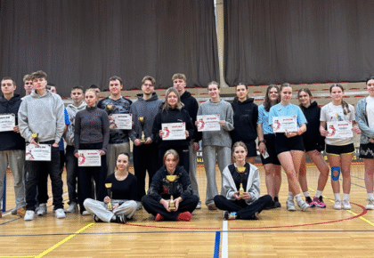 druzynowe mistrzostwa suwalk szkol ponadpodstawowych w badmintonie rozstrzygniete