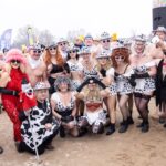 Morsy kąpiące się zimą podczas zlotu w Suwałkach