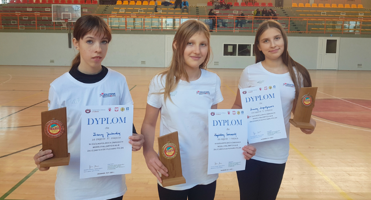 sukces zawodniczek z suwalk w pucharze polski modeli halowych