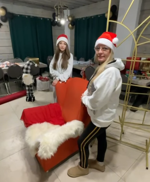 Świąteczna Kraina Czarów z wizytą Świętego Mikołaja 6 i 7 grudnia Świąteczna Kraina Czarów z wizytą Świętego Mikołaja 6 i 7 grudnia