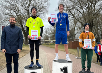 Drużynowe biegi przełajowe przy Zalewie Arkadia – rywalizacja szkół podstawowych druzynowe biegi przelajowe przy zalewie arkadia rywalizacja szkol podstawowych