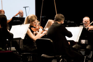 koncert muzyki z filmow andrzeja wajdy 07