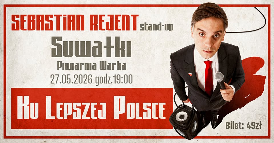 Sebastian Rejent na scenie podczas występu stand-up.