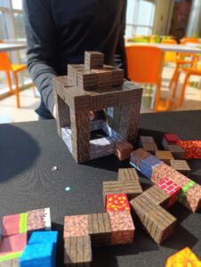 Wielkanocne budowanie z klocków w Suwałki Plaza suwalki plaza wystawa lego 2026 15