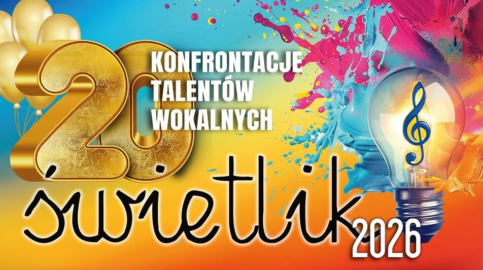 Młodzi wokaliści na scenie podczas konkursu.