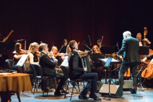 starsi panowie ida w tango foto 03