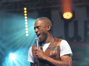 „Osiemnaście mgnień bluesa”. Suwałki Blues Festival w obiektywie Wojciecha Otłowskiego osiemnascie mgnien bluesa suwalki blues festival w obiektywie wojciecha otlowskiego29