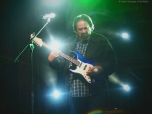„Osiemnaście mgnień bluesa”. Suwałki Blues Festival w obiektywie Wojciecha Otłowskiego osiemnascie mgnien bluesa suwalki blues festival w obiektywie wojciecha otlowskiego31